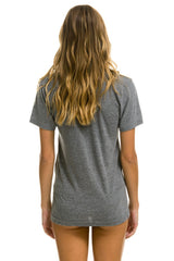SIGNATURE BROOKLYN TEE - HEATHER GREY