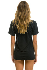 SIGNATURE BROOKLYN TEE - CHARCOAL