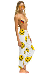 SMILEY REPEAT SWEATPANTS - WHITE
